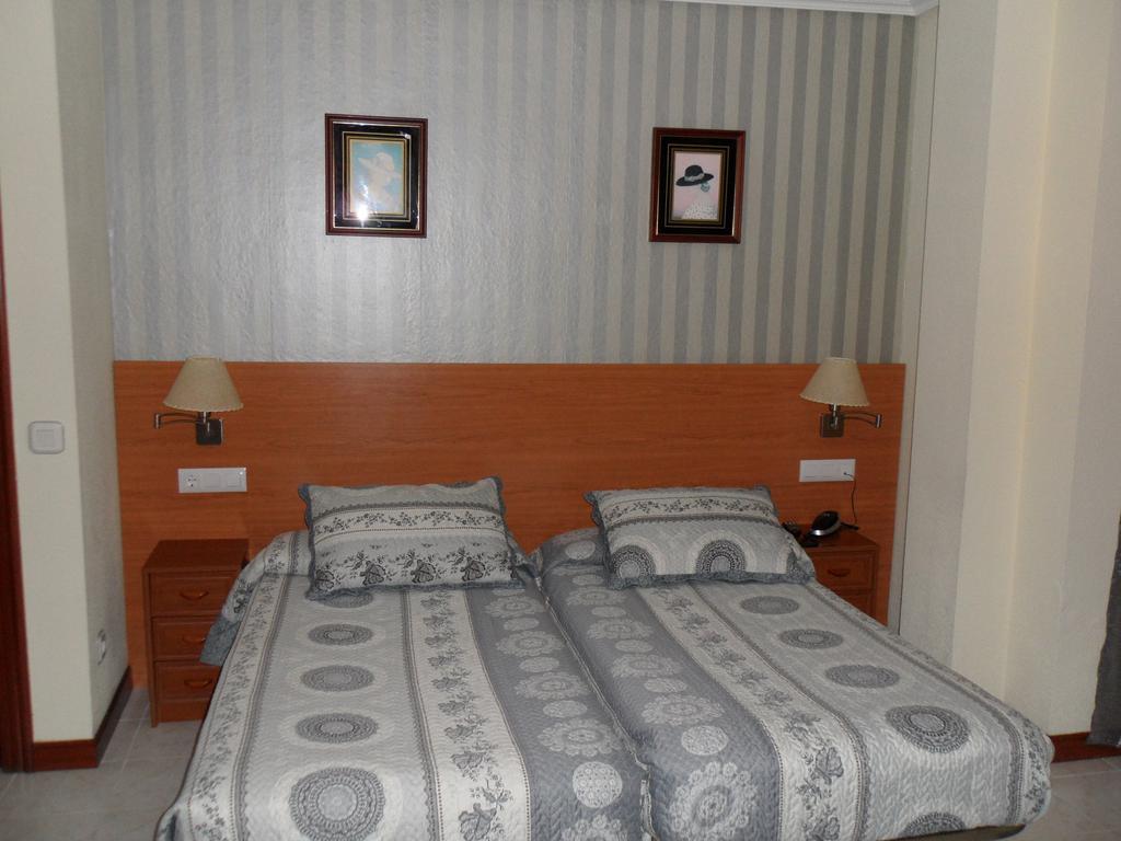 Hotel Alemar Somo Chambre photo
